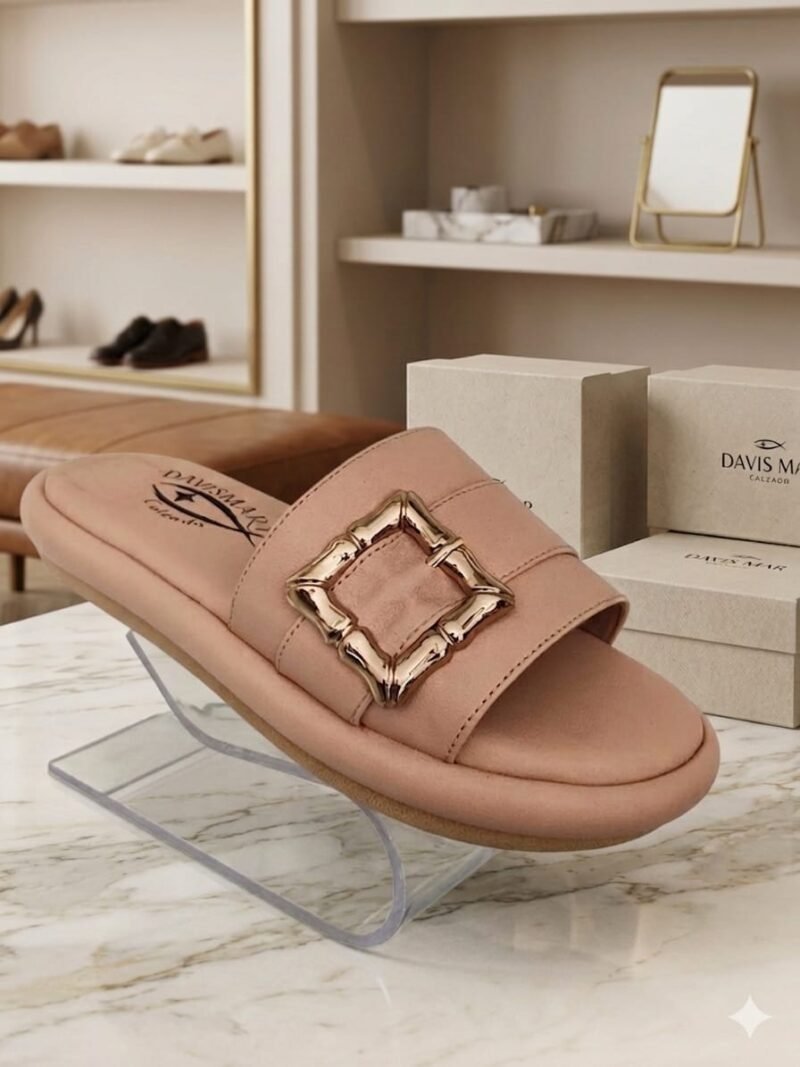 Shekinah - Sandalia Slide Confort Davis Mar – Nude Rose Con Hebilla Decorativa.jpeg
